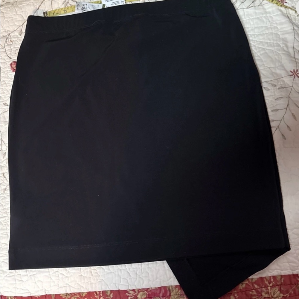 Karen Kane L51524 Black Stretch
Jersey Asymmetric Hem Mini Skirt Size
L. NWT - Picture 6 of 8